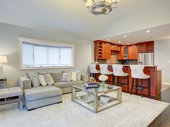 161 Beach 128th Street image 9 of 38