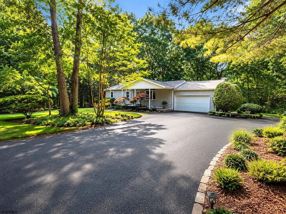 1st image of 430 Melon Ave