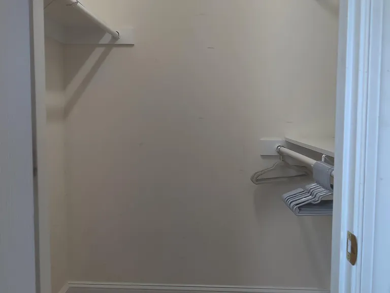 14512 Harvington Dr — Photo 23
