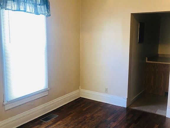 2nd image of 719 W 13th St APT 1