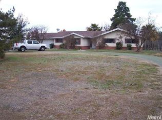 11249 Boessow Rd, Galt, CA 95632