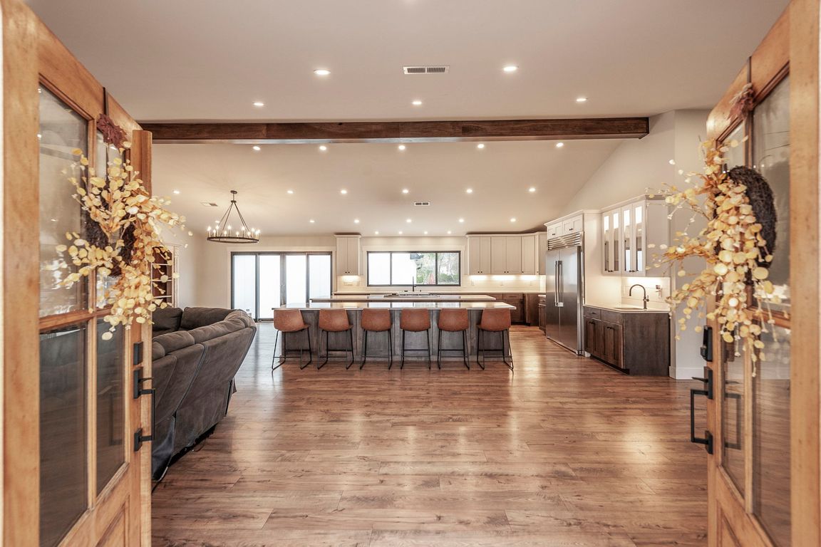 next background image