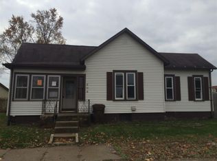 202 E Douglas St, Churubusco, IN