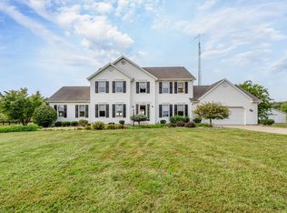 31401 Middle Crossing Rd, Dowagiac, MI 49047