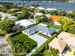 1099 S Atlantic Dr, Lantana, FL 33462