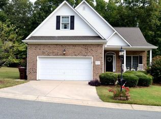 2327 W Grey Gables Dr, Burlington, NC 27215