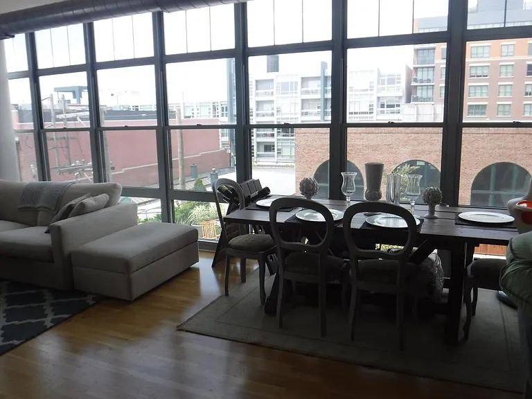 1200 W Monroe St #420 — Photo 2