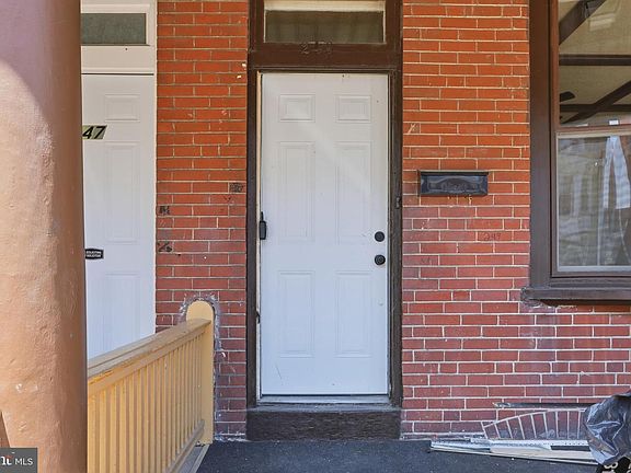 3rd image of 249 E Princess St