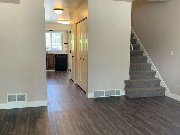 6175 S Vine Field Ln, Salt Lake City, UT 84121