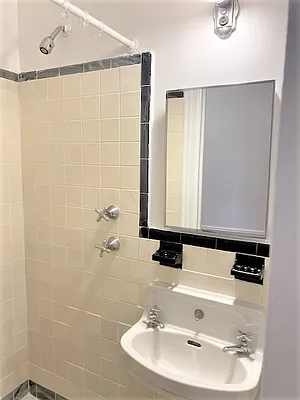 Rented by Zumper Inc | media 22