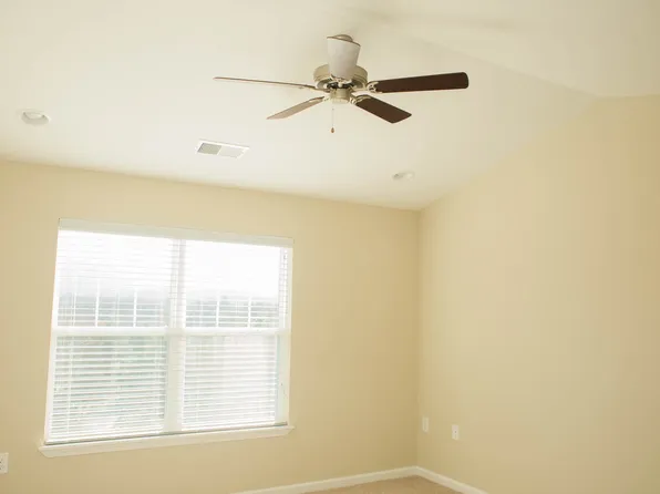 1840 Candlewood Ct Unit 208, Charlottesville, VA 22903