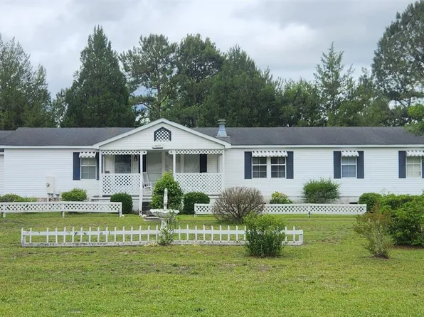 4955 River Rd, Vanceboro, NC 28586