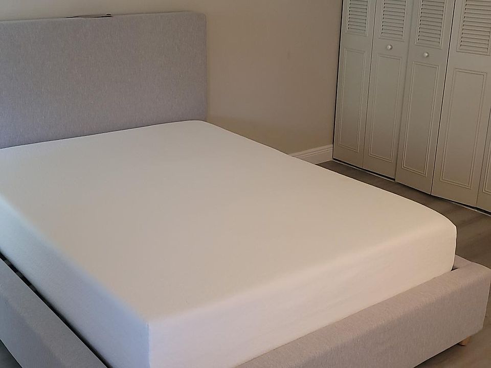 1st image of 1700 SE 15th St APT 310