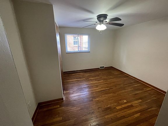 5th image of 130 Lacrosse St APT E1
