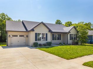 445 Cresthill Dr, Harrodsburg, KY 40330