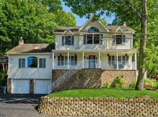 26 Hillard Rd, Mount Arlington, NJ 07856
