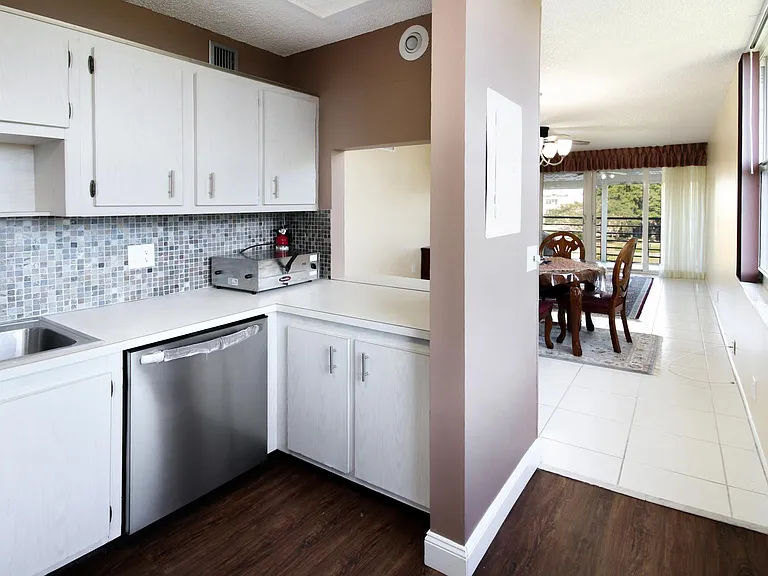 9441 Evergreen Pl — Photo 14