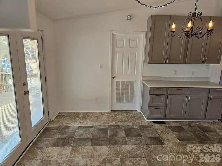 1718 Measmer St — Photo 24