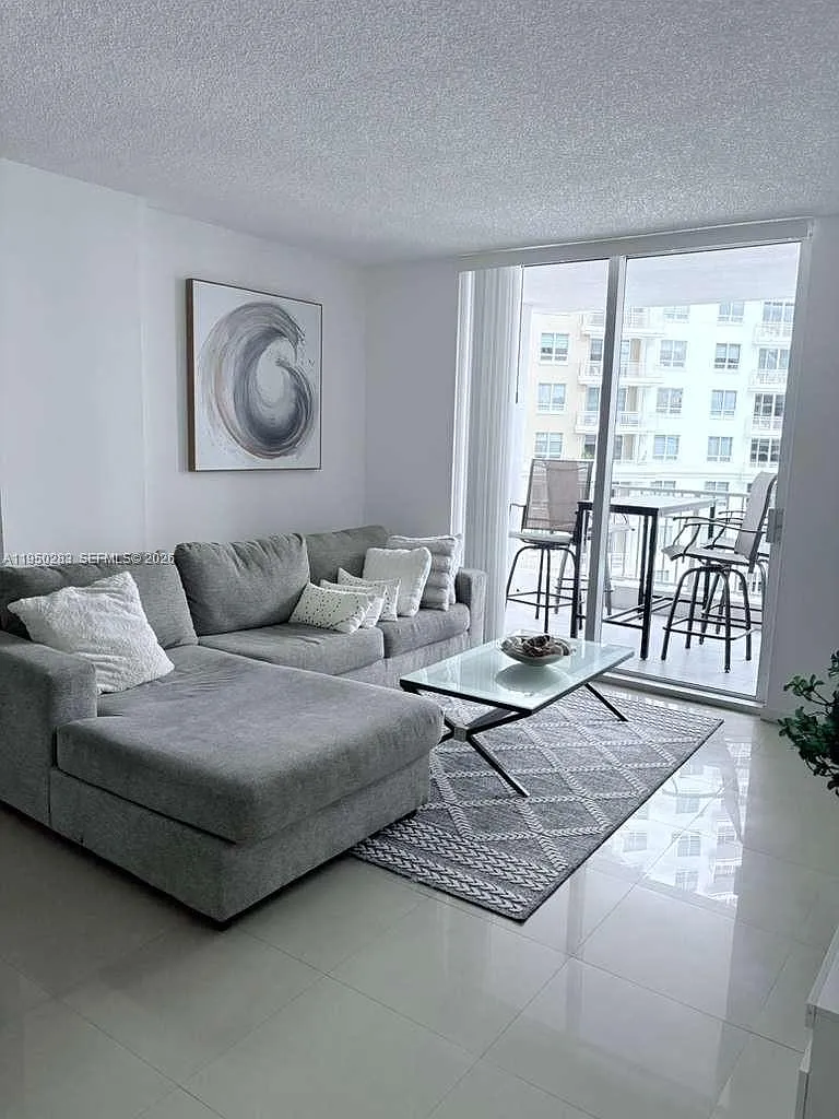 Building Photo - 701 Brickell Key Blvd #1105