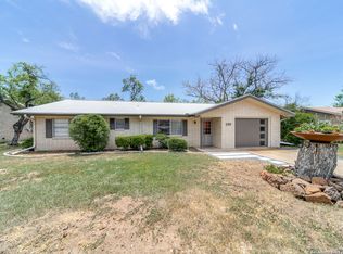 209 Forest Trail Dr, Fredericksburg, TX 78624