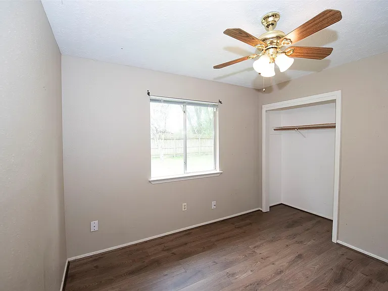 2513 Harpers Ferry Dr — Photo 26