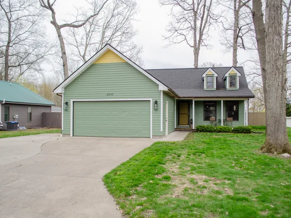 2595 Abbey Rd, Wayland, MI 49348