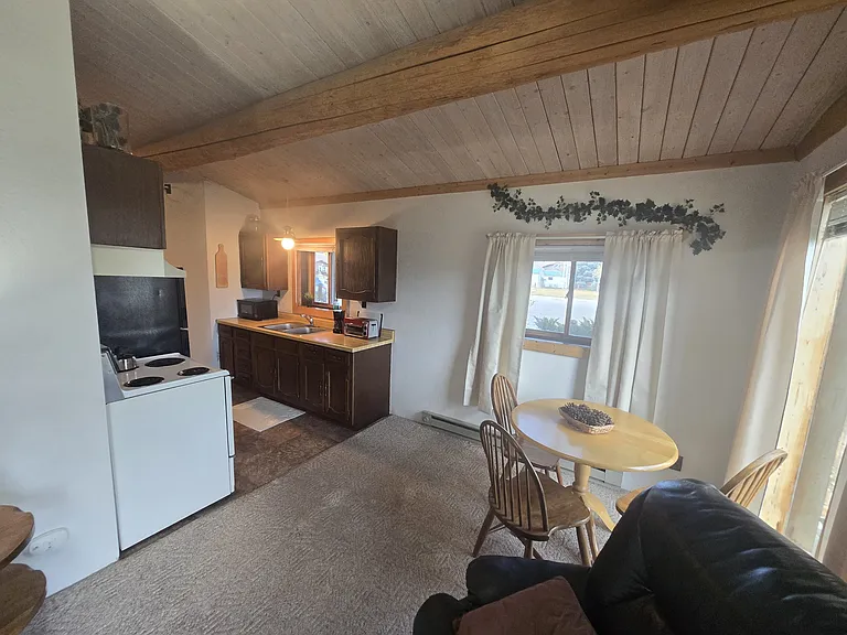 206 S Sublette Ave — Photo 8