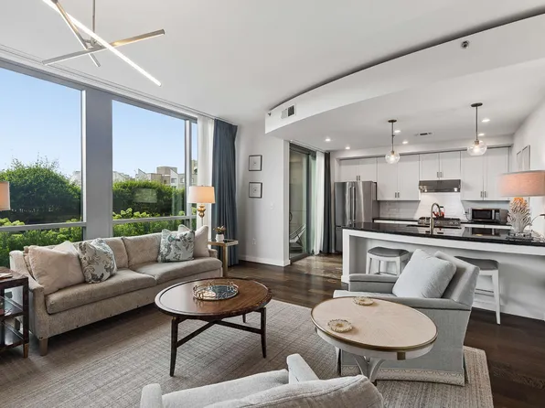900 20th Ave S APT 612, Nashville, TN 37212