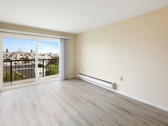 4th image of 700 Presidio Ave APT 303
