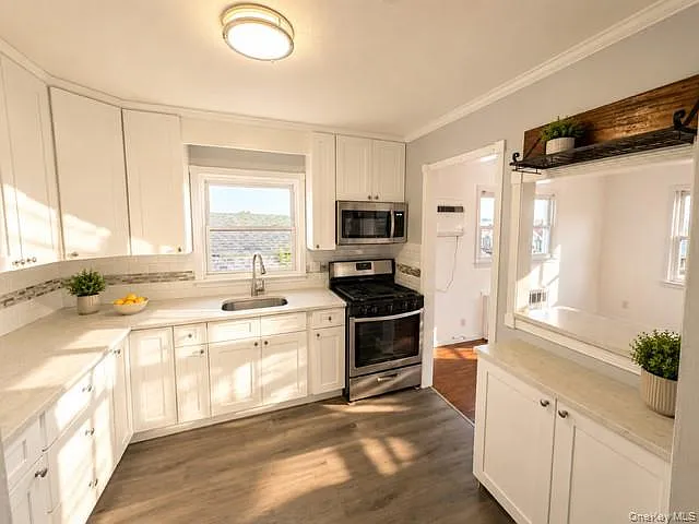77 Kentucky St #UPPER — Photo 3