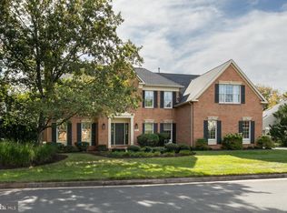 3515 Broadrun Dr, Fairfax, VA 22033