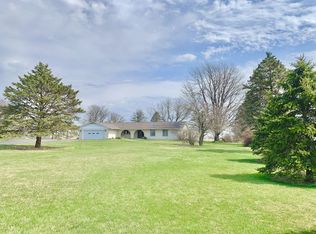 2956 E 13th Rd, Ottawa, IL 61350