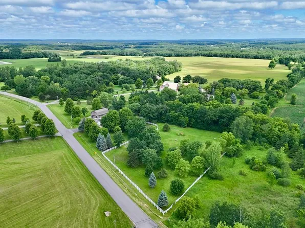 7352 Ahles Rd, Saint Cloud, MN 56301