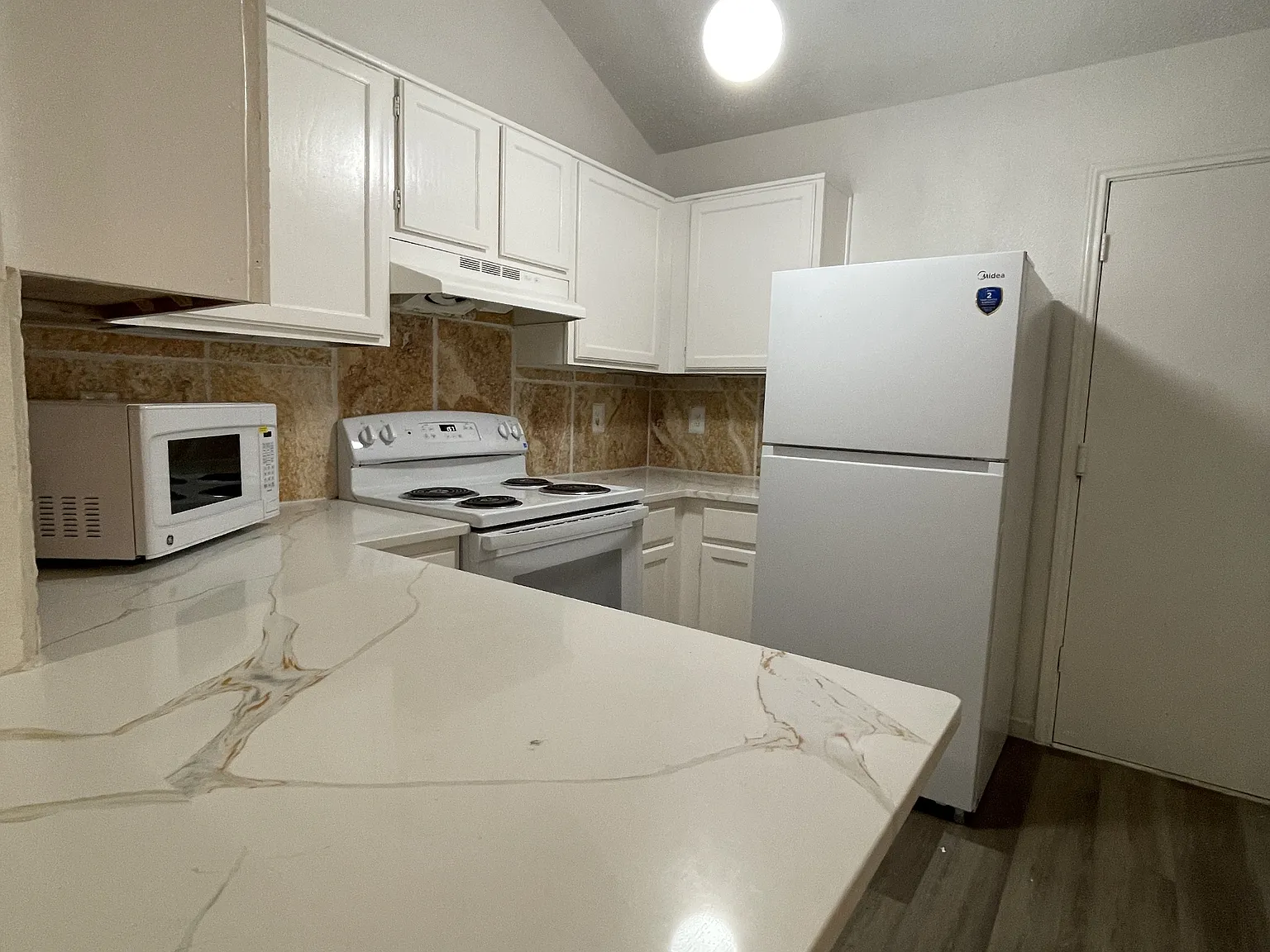 2730 Mud Lake Drive - 1 — Photo 3