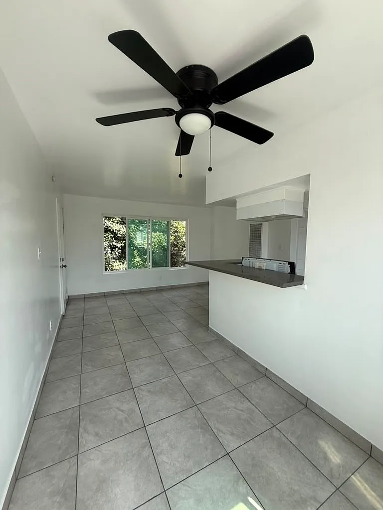 1 bed, 440 sqft, $1,800 — Photo 1