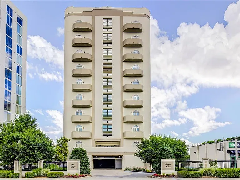 2161 Peachtree Rd NE #205 — Photo 9