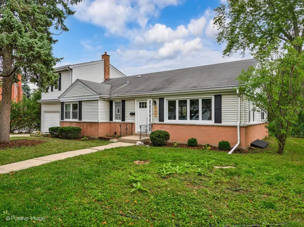 109 N Lancaster St, Mount Prospect, IL 60056