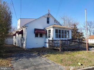 174 Dolbow Ave, Carneys Point, NJ
