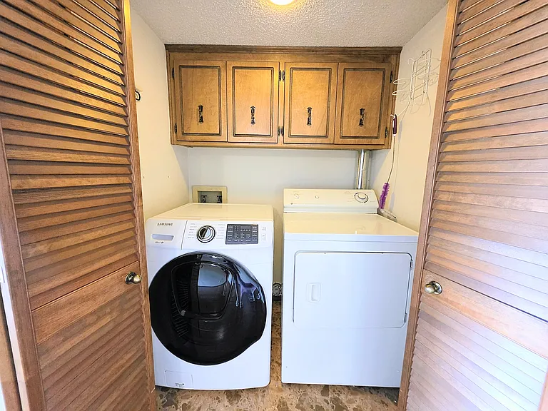 210 Carl Dr #B6 — Photo 13