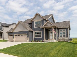 4141 Genevieve Ln NW, Rochester, MN 55901