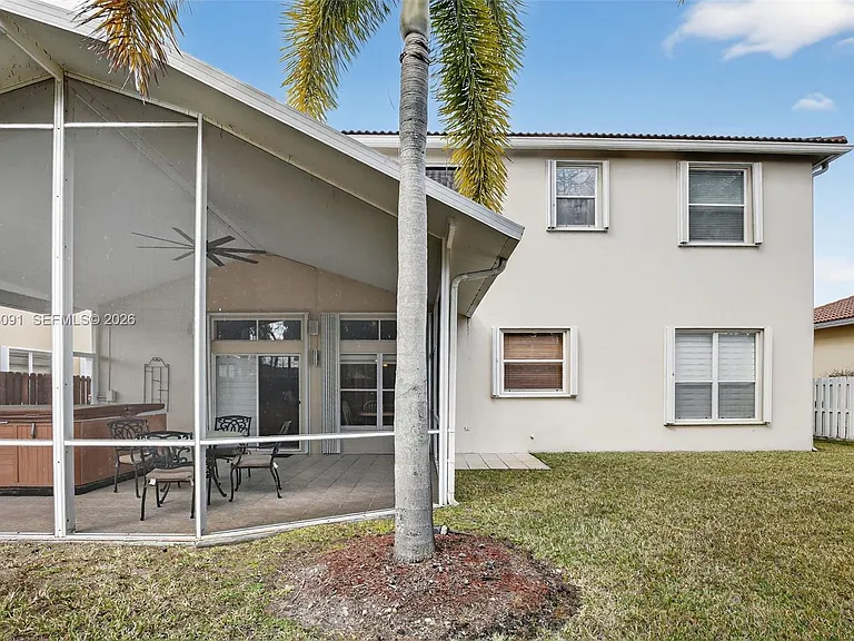 19018 NW 23rd Pl — Photo 12
