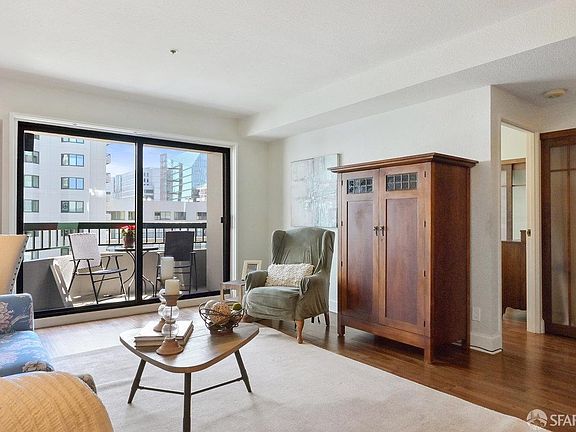 2nd image of 601 Van Ness Ave APT 326
