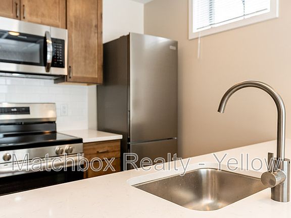 4th image of 245 Old South High St APT 144-245-144