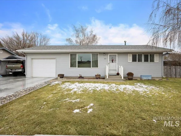 2261 Hansen Dr, Burley, ID 83318