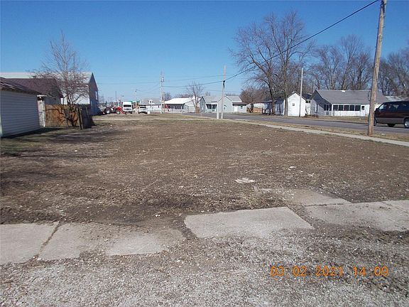 4th image of 101 W Lion St