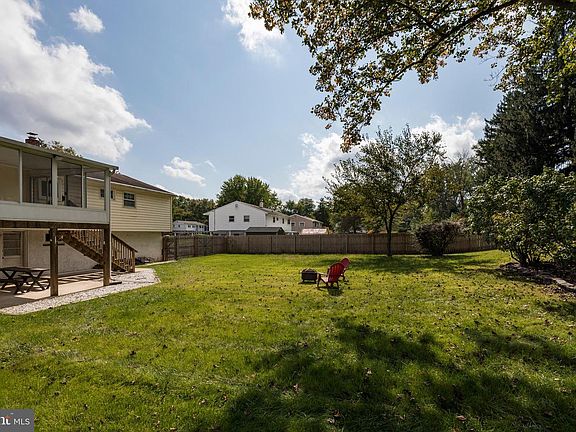 4th image of 1280 W Evergreen Dr