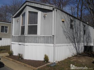 9528 Beech Park St, Capitol Heights, MD 20743