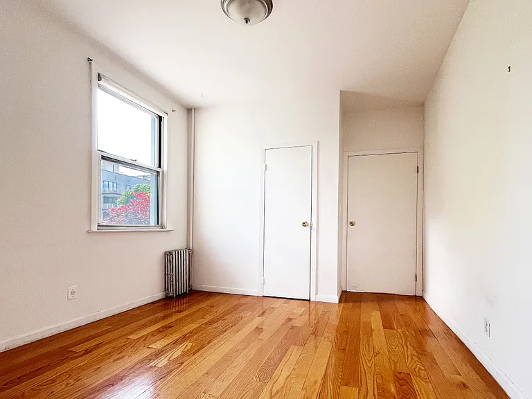 44 Richardson St #2B — Photo 5