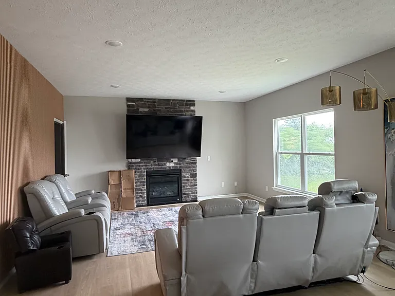 3367 Ponderosa Trl — Photo 2
