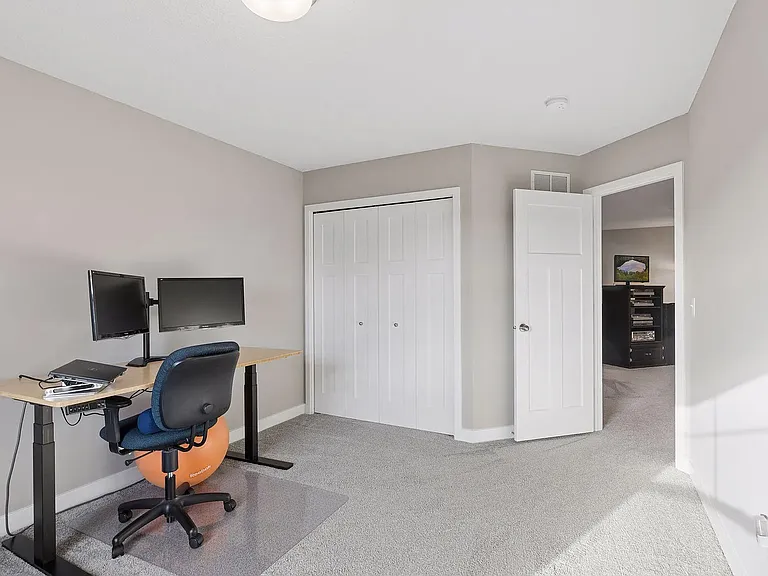 8067 Abercrombie Ln — Photo 11